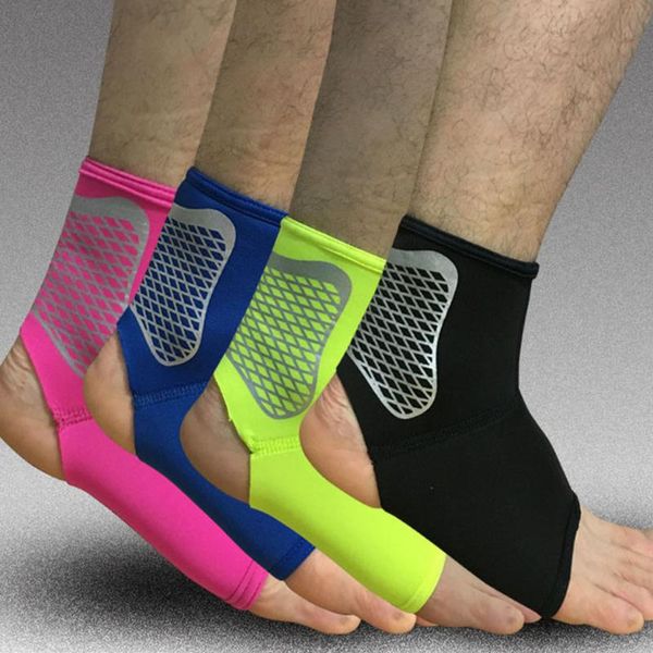 colors sport ankle support elastic high protect brace protection for sports running basketball safety equipment, Blue;black
colors sport ankle support elastic high protect brace protection for sports running basketball safety equipment, Blue;black