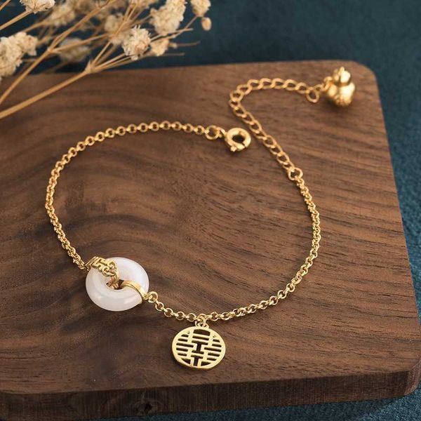 net red jade bracelet with the same style, light luxury, refined double happins gourd hand jewelry, gold plated safety clasp, Golden;silver
net red jade bracelet with the same style, light luxury, refined double happins gourd hand jewelry, gold plated safety clasp, Golden;silver
