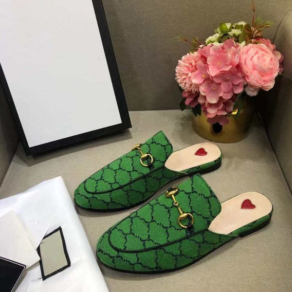 women and men's designers casual slippers letter embroidery rubber outsole flip flops size 35-46 with box, Black
women and men's designers casual slippers letter embroidery rubber outsole flip flops size 35-46 with box, Black