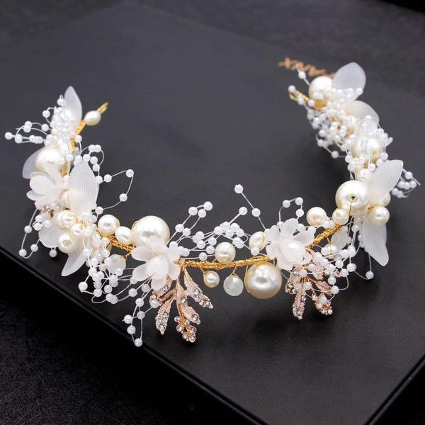 hair clips & barrettes bride and bridesmaid pearl beautiful flower ribbon hand-woven gold leaf children's headdress, Golden;silver
hair clips & barrettes bride and bridesmaid pearl beautiful flower ribbon hand-woven gold leaf children's headdress, Golden;silver