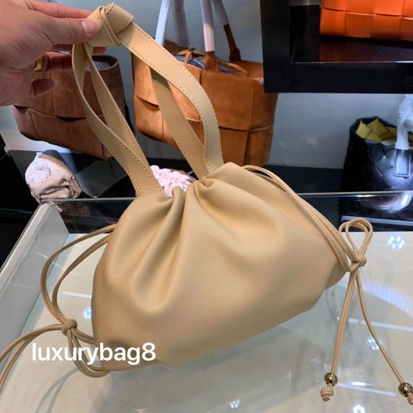 handbag women luxurys designers bags 2021 crossbody bag cosmetic nappa leather shoulder fold bot purse zhouzhoubao123
handbag women luxurys designers bags 2021 crossbody bag cosmetic nappa leather shoulder fold bot purse zhouzhoubao123