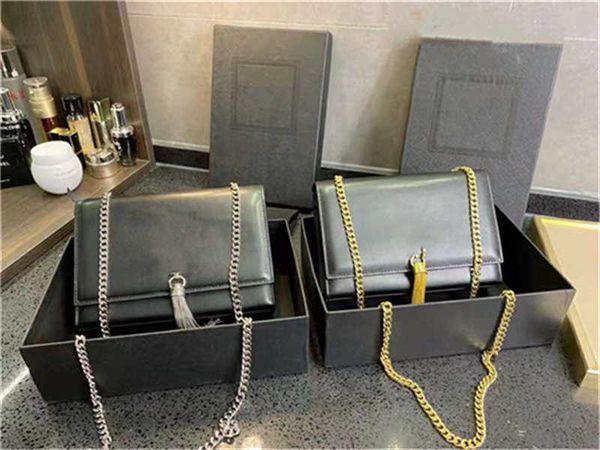 genuine leather 2021 women shoulder bag chest pack lady tote chains handbag presbyopic purse messenger bags handbags purses coin purs
genuine leather 2021 women shoulder bag chest pack lady tote chains handbag presbyopic purse messenger bags handbags purses coin purs