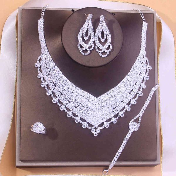 jewelry set fashion hollowed out jewelry fashion bride necklace earring set, Slivery;golden
jewelry set fashion hollowed out jewelry fashion bride necklace earring set, Slivery;golden
