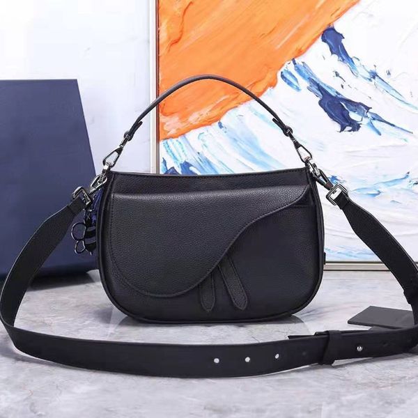 women shoulder saddle bags fashion handbags purses flap plain chest purse genuine leather message crossbody bag
women shoulder saddle bags fashion handbags purses flap plain chest purse genuine leather message crossbody bag