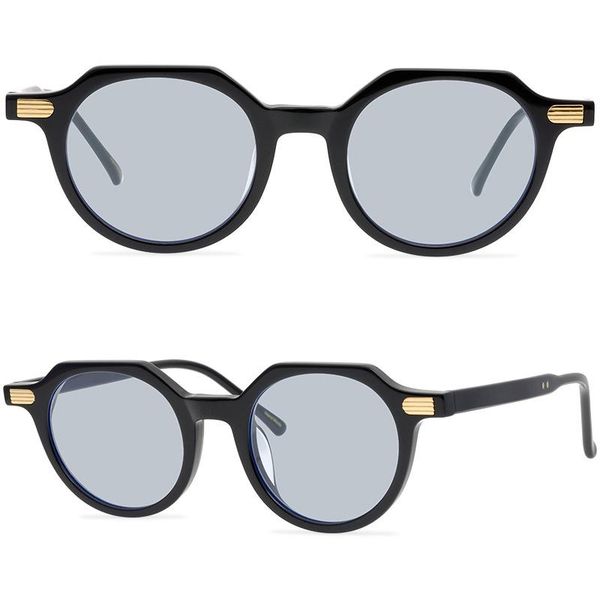 the stylish sunglasses nylon lens plate frame personality men and women suitable for outdoor sports shopping, White;black
the stylish sunglasses nylon lens plate frame personality men and women suitable for outdoor sports shopping, White;black