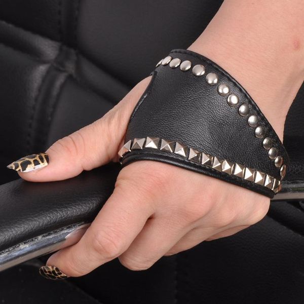 five fingers gloves womens hip-hop semi-finger female punk rivets leather bback performance, Blue;gray
five fingers gloves womens hip-hop semi-finger female punk rivets leather bback performance, Blue;gray