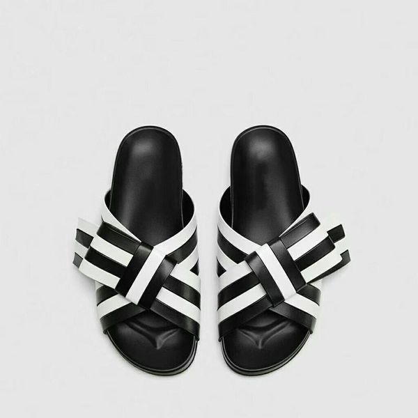 slippers women's shoes bow-tie stripes sandals black white matching flat-bottomed beach women trend designer
slippers women's shoes bow-tie stripes sandals black white matching flat-bottomed beach women trend designer
