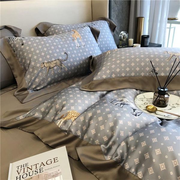 bedding sets luxurious american style double side tencel set duvet cover naked sleeping summer sheet pillowcase king 4 pcs
bedding sets luxurious american style double side tencel set duvet cover naked sleeping summer sheet pillowcase king 4 pcs