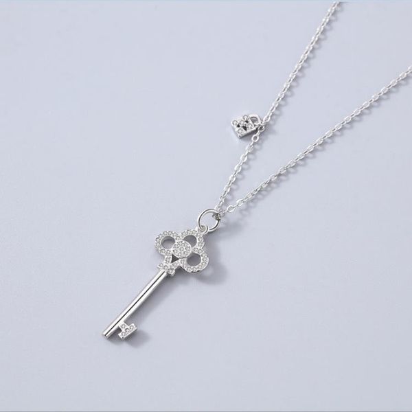 pendant necklaces women necklace creative locks and keys shape contracted fashion choker 925 sterling silver charms gift for friend chain
pendant necklaces women necklace creative locks and keys shape contracted fashion choker 925 sterling silver charms gift for friend chain