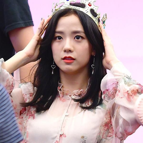 casual dresses kpop seo yea ji iu jisoo girl sweet temperament flower chiffon dress women korean streetwear high waist a-line long, Black;gray
casual dresses kpop seo yea ji iu jisoo girl sweet temperament flower chiffon dress women korean streetwear high waist a-line long, Black;gray
