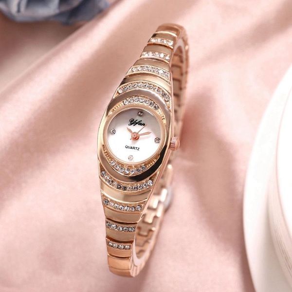 wristwatches elliptical drill, digital lazy magnet steel belt, female tiktok watch, watch girl net, red fashion women, Slivery;brown
wristwatches elliptical drill, digital lazy magnet steel belt, female tiktok watch, watch girl net, red fashion women, Slivery;brown
