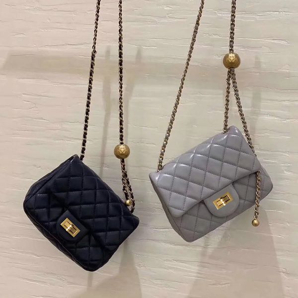 bag 2021 new fashion small fragrance golden ball bead bag square fat lingge chain single shoulder messenger female luxury designer
bag 2021 new fashion small fragrance golden ball bead bag square fat lingge chain single shoulder messenger female luxury designer
