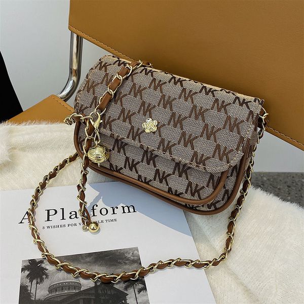 shopping autumn new 2021 fashionable all-match chain shopping bag simple letter messenger bag high-grade crossbody small square bag
shopping autumn new 2021 fashionable all-match chain shopping bag simple letter messenger bag high-grade crossbody small square bag