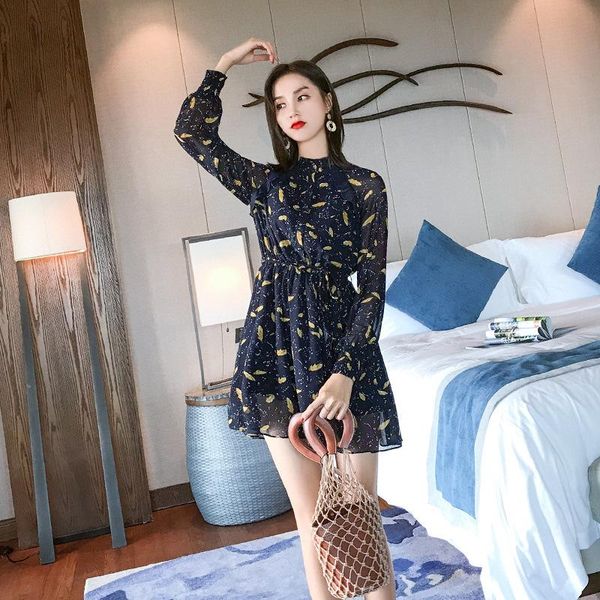 casual dresses u-swear women spring chiffon dress 2021 long sleeve vintage print lotus leaf pleated robe woman, Black;gray
casual dresses u-swear women spring chiffon dress 2021 long sleeve vintage print lotus leaf pleated robe woman, Black;gray