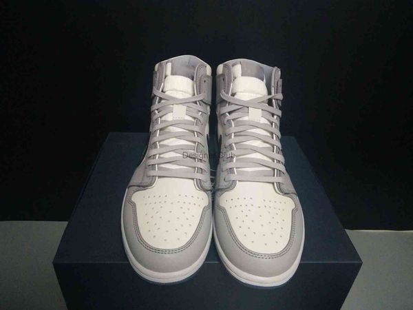 2020 new basketball shoes men athletic shoes high 
2020 new basketball shoes men athletic shoes high