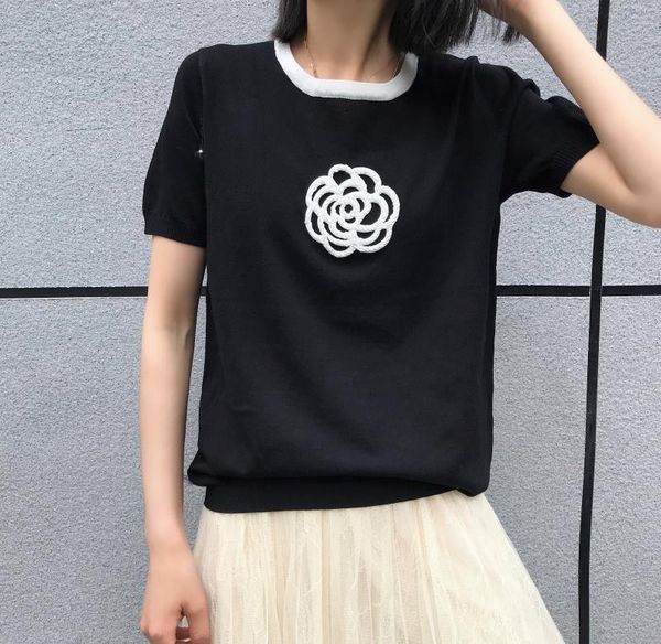 women's t-shirt casual o-neck rose embroidery beading short-sleeved kint pullover women luxury clothing brand design 2021 zczr, White
women's t-shirt casual o-neck rose embroidery beading short-sleeved kint pullover women luxury clothing brand design 2021 zczr, White