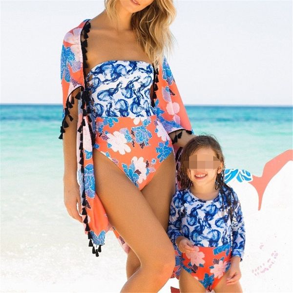 matching family swimwear mother girl one piece swimsuit female children baby kid bather mom and daughter bathing suit k2502
matching family swimwear mother girl one piece swimsuit female children baby kid bather mom and daughter bathing suit k2502