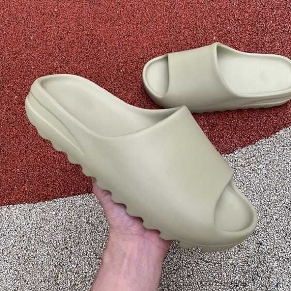 2021 kanye slipper resin bone earth brown mens sandals shoes fashion foam triple black white orange core soot men women l9tn
2021 kanye slipper resin bone earth brown mens sandals shoes fashion foam triple black white orange core soot men women l9tn