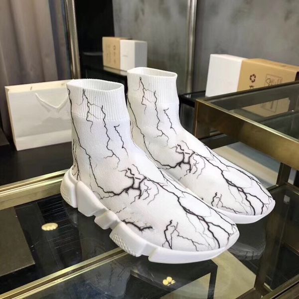 alexander fashion 2021 luxury designer sock shoes women mens casual shoes black triple white graffiti vintage flat socks boots sneakers, Red;white
alexander fashion 2021 luxury designer sock shoes women mens casual shoes black triple white graffiti vintage flat socks boots sneakers, Red;white