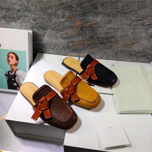 spring and summer ladies slippers with bow decoration generous head leather fashion casual, Black
spring and summer ladies slippers with bow decoration generous head leather fashion casual, Black