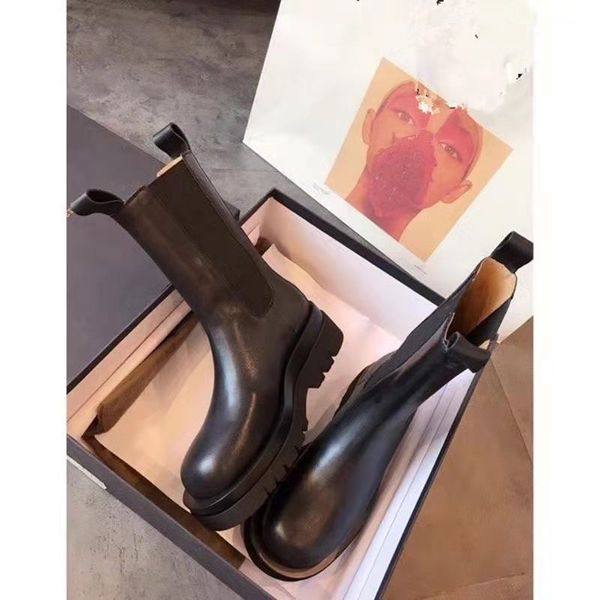 designer's latest customized logo women's boots leather non slip rubber sole luxury comfort exquisite technology 35-40, Black
designer's latest customized logo women's boots leather non slip rubber sole luxury comfort exquisite technology 35-40, Black