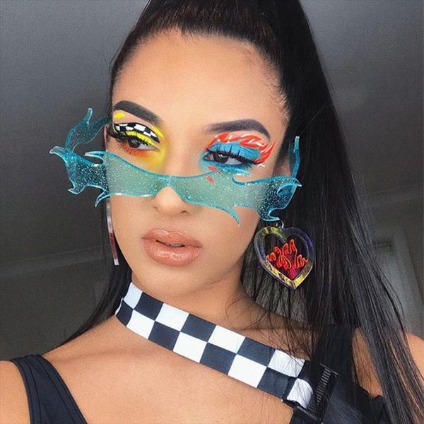 fashion fire flame sunglasses women rimless wave sun glasses men one piece shades vintage shiny eyewear uv400, White;black
fashion fire flame sunglasses women rimless wave sun glasses men one piece shades vintage shiny eyewear uv400, White;black