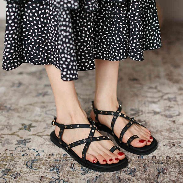 sandals 536-21 star rivet crossed sandals women's button toe flat roman style beach shoes gul5, Black
sandals 536-21 star rivet crossed sandals women's button toe flat roman style beach shoes gul5, Black