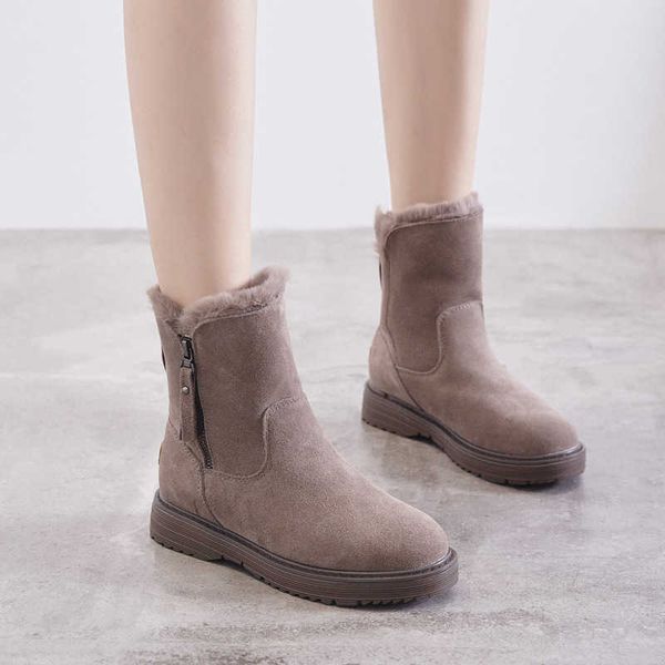 100% genuine leather winter shoes women snow boots warm cold woman ankle female height increasing 4.5cm a1668 y0910, Black
100% genuine leather winter shoes women snow boots warm cold woman ankle female height increasing 4.5cm a1668 y0910, Black