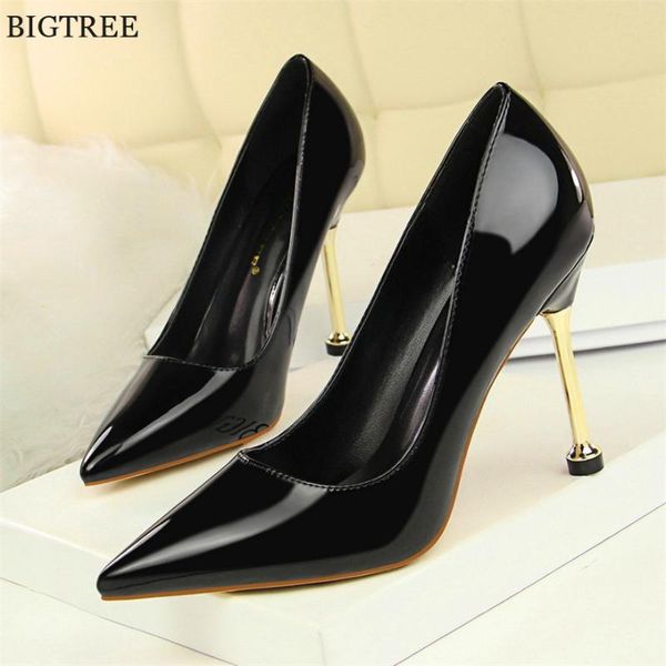 metal heels shallow women pumps fashion high-heeled shoes women's pointed toe concise patent leather black office dress
metal heels shallow women pumps fashion high-heeled shoes women's pointed toe concise patent leather black office dress