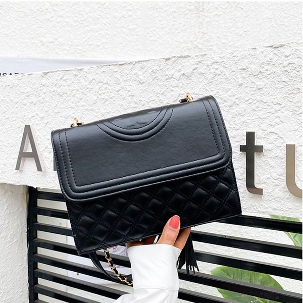 luxury handbags 2021 new women's fashion leisure chain small square bag pu single shoulder messenger bag
luxury handbags 2021 new women's fashion leisure chain small square bag pu single shoulder messenger bag