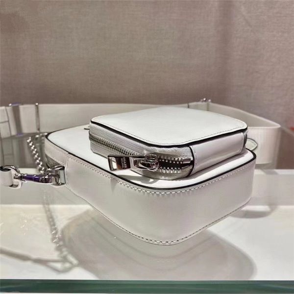 bags wallet designer handbags pu patent leather solid polyester interior slot pocket casual designers bag women handbag
bags wallet designer handbags pu patent leather solid polyester interior slot pocket casual designers bag women handbag