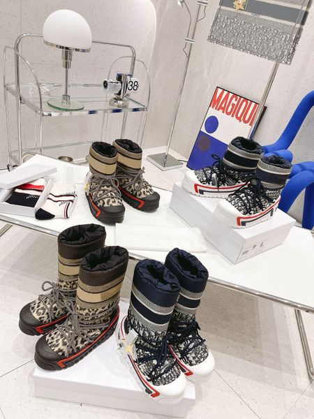 2021 luxury designer boots lace-up thick-soled shrinkable fashion snow boots, Black
2021 luxury designer boots lace-up thick-soled shrinkable fashion snow boots, Black