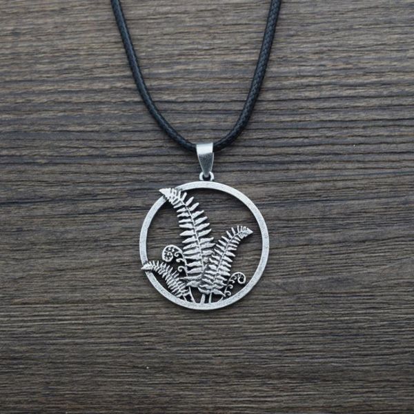 chains 1pcs nature leaf necklace camping jewelry, Silver
chains 1pcs nature leaf necklace camping jewelry, Silver