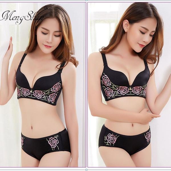bras sets rose language embroidery without trace ring-gathering bracket bra adjustment-oriented life year noble, Red;black
bras sets rose language embroidery without trace ring-gathering bracket bra adjustment-oriented life year noble, Red;black