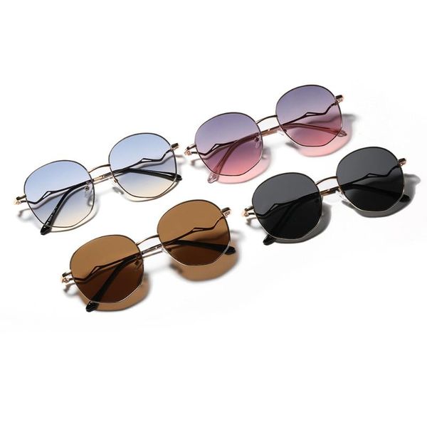 sunglasses leixi curved leg women 2021 arrival fashion sun glasses ac lenses copper box packing fast lx097, White;black
sunglasses leixi curved leg women 2021 arrival fashion sun glasses ac lenses copper box packing fast lx097, White;black