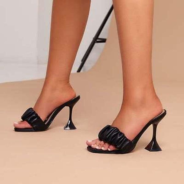 sandals 2021 fashion party club slippers high heel comfortable crystal solid shoes women open toe, Black
sandals 2021 fashion party club slippers high heel comfortable crystal solid shoes women open toe, Black