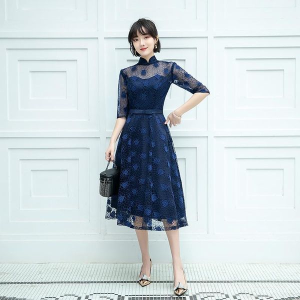 mid-length women lace floral cheongsam skirt elegant half sleeve banquet a-line dresses retro stand collar evening gown vestidos ethnic clot, Red
mid-length women lace floral cheongsam skirt elegant half sleeve banquet a-line dresses retro stand collar evening gown vestidos ethnic clot, Red