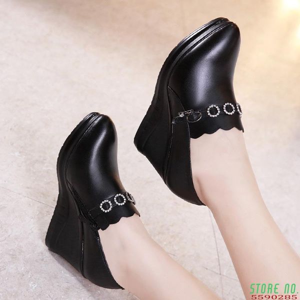 dress shoes 2021 deep mouth leather shoe black platform high heels fashion crystal dance for ladies women's pumps wedge
dress shoes 2021 deep mouth leather shoe black platform high heels fashion crystal dance for ladies women's pumps wedge