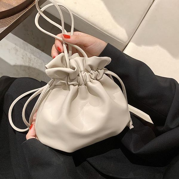 evening bags european and american style mini bag 2021 summer small fresh bucket cute fold all-match single shoulder messenger
evening bags european and american style mini bag 2021 summer small fresh bucket cute fold all-match single shoulder messenger