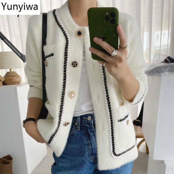 panelled soft long sleeve women exquisite button chic pockets coat 2021 o-neck loose casual jacket autumn women's jackets, Black;brown
panelled soft long sleeve women exquisite button chic pockets coat 2021 o-neck loose casual jacket autumn women's jackets, Black;brown