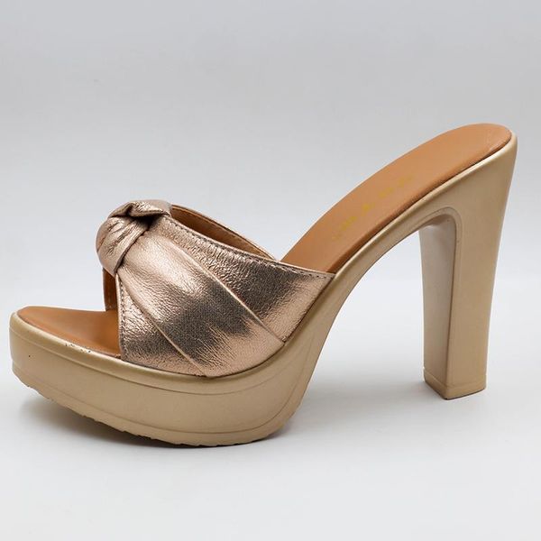 size (32-43) women slippers 2021 summer shoes gold black block heels platform wedding bride ladies casual
size (32-43) women slippers 2021 summer shoes gold black block heels platform wedding bride ladies casual