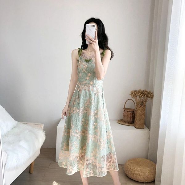 casual dresses 7699 dress for women 2021 summer vintage lace embroidery french elegant sleeveless sweet holiday beach sling fairy, Black;gray
casual dresses 7699 dress for women 2021 summer vintage lace embroidery french elegant sleeveless sweet holiday beach sling fairy, Black;gray