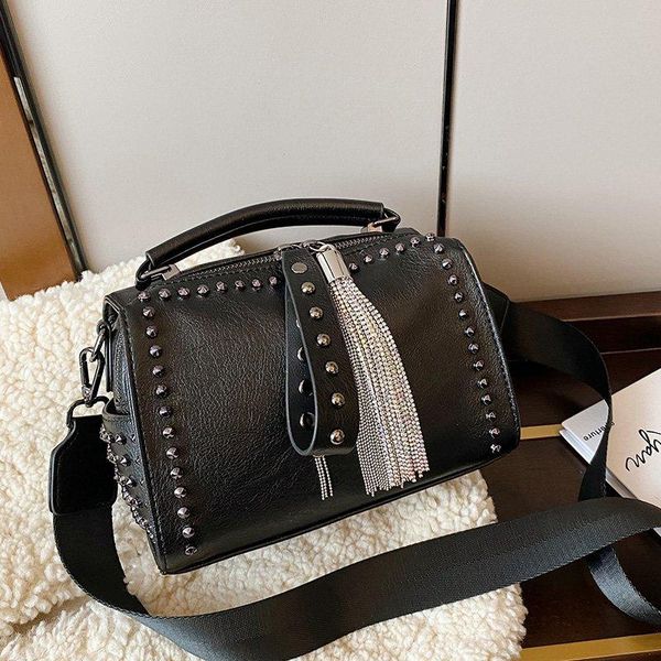 evening bags ladies fashion crossbody for women 2021 high capacity shoulder bag handbag female pu leather messenger
evening bags ladies fashion crossbody for women 2021 high capacity shoulder bag handbag female pu leather messenger