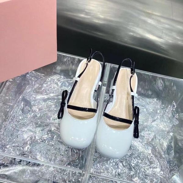 dress shoes butterfly decor patent leather pumps women round toe baclk strap square heels lolita style sweet design, Black
dress shoes butterfly decor patent leather pumps women round toe baclk strap square heels lolita style sweet design, Black