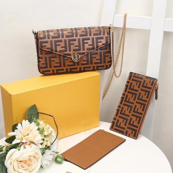 2021 new red cow leather printing three piece women's bag casual messenger one shoulder chain envelopezly
2021 new red cow leather printing three piece women's bag casual messenger one shoulder chain envelopezly