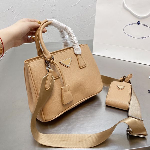 genuine leather women bag luxurys designers crossbody handbag tote fashion female handbags lady shoulder vintage bags with box 2021
genuine leather women bag luxurys designers crossbody handbag tote fashion female handbags lady shoulder vintage bags with box 2021