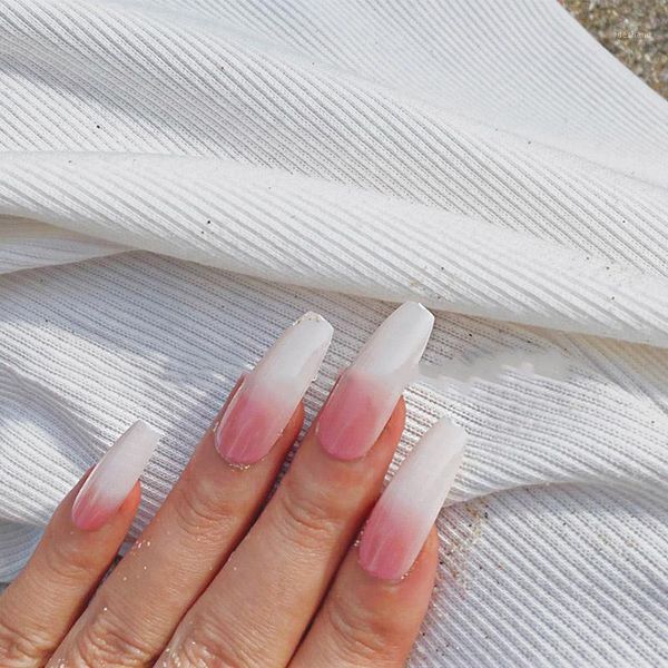wholesale 24pcs/box with 2g glue milky white pink gradients long ballet wearable full cover fake nail tips for girls1, Red;gold
wholesale 24pcs/box with 2g glue milky white pink gradients long ballet wearable full cover fake nail tips for girls1, Red;gold