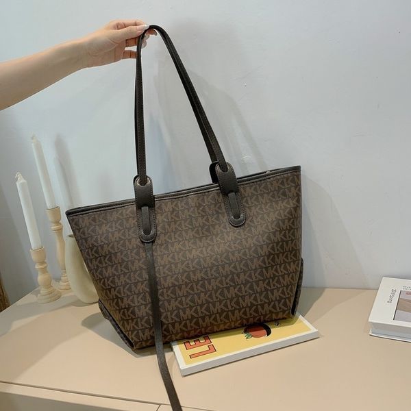 factory store 65% off clearance sale red texture bag women's spring and summer one shoulder tote bag child mother
factory store 65% off clearance sale red texture bag women's spring and summer one shoulder tote bag child mother