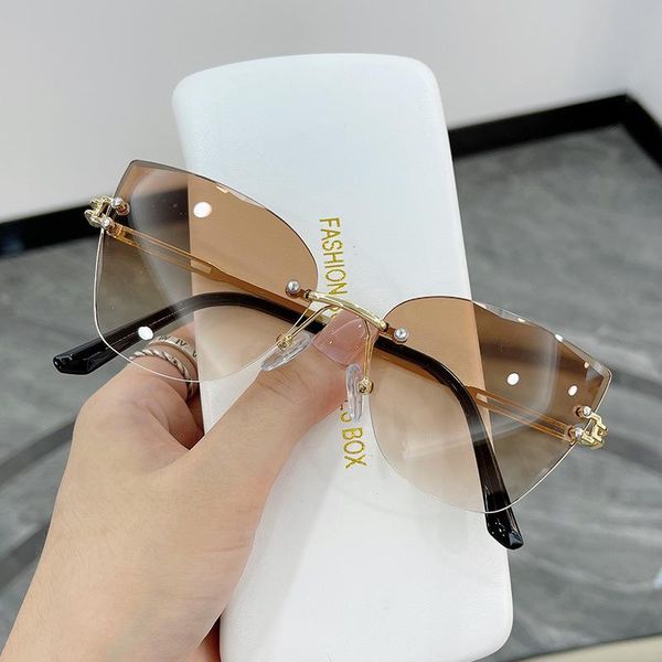 sunglasses rimless cat eye design women metal sun glasses fashion lady shades uv400 eyewear oculos gafas de sol, White;black
sunglasses rimless cat eye design women metal sun glasses fashion lady shades uv400 eyewear oculos gafas de sol, White;black