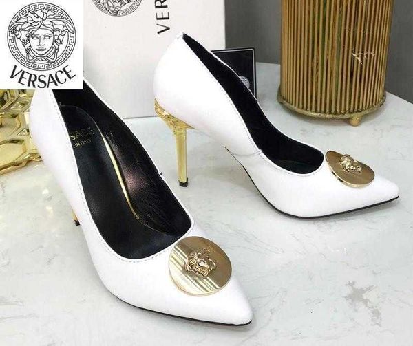 ballerinas designer shoes luxury brand pumps women dress high heels loafers sandals sneakers slippers mules slides 96aj, Black;white
ballerinas designer shoes luxury brand pumps women dress high heels loafers sandals sneakers slippers mules slides 96aj, Black;white